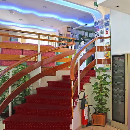 Royal 3* 米萨诺阿德里亚蒂科