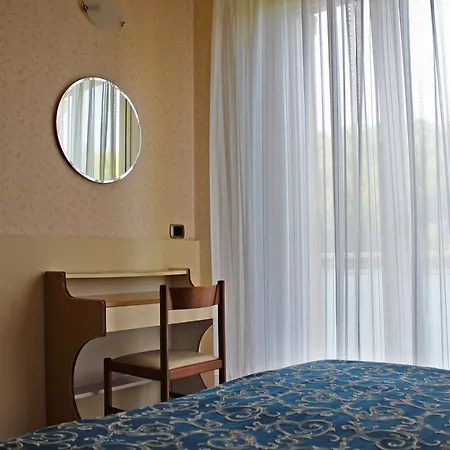 Royal 米萨诺阿德里亚蒂科