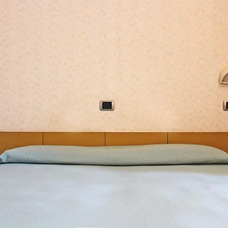 Hotel Royal 3*