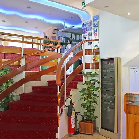 Hotel Royal 3*