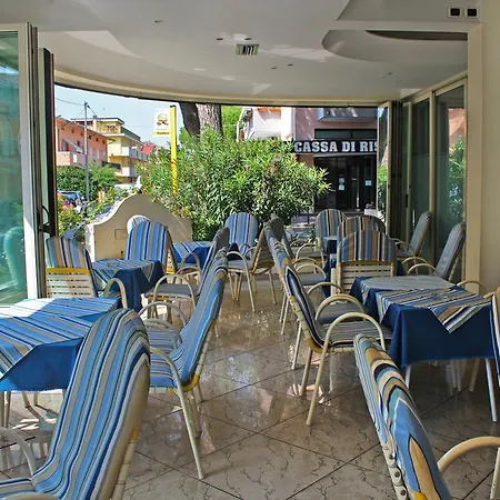 酒店 Royal 米萨诺阿德里亚蒂科